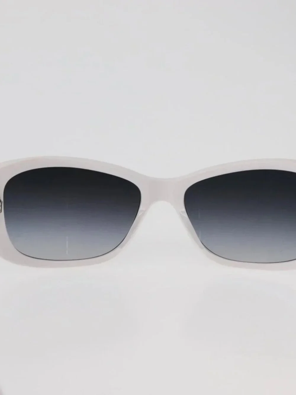 CHANEL Camelia Sunglasses Plastic White 5186-A CC Auth 176109A